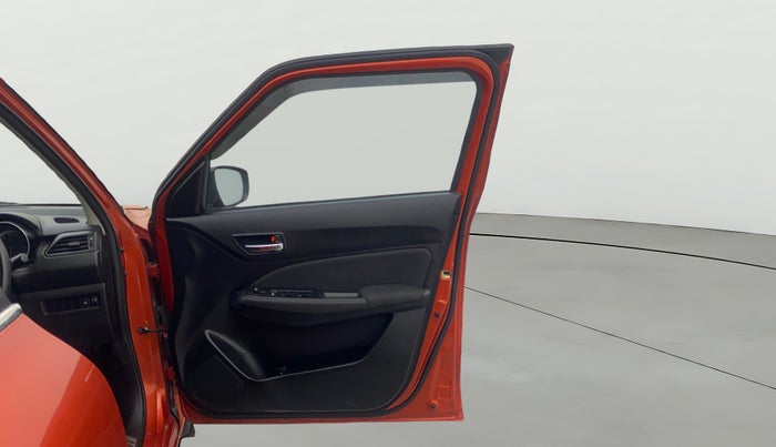 2020 Maruti Swift VXI, Petrol, Manual, 31,699 km, RHS Front Door