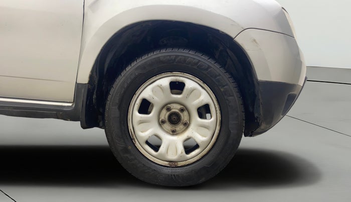 2015 Renault Duster 85 PS RXL PLUS DIESEL, Diesel, Manual, 98,972 km, Right Front Wheel