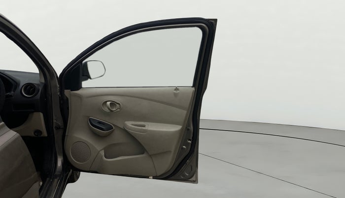 2016 Datsun Go Plus T, Petrol, Manual, 22,724 km, RHS Front Door