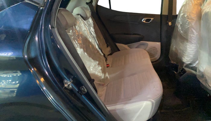 2023 Hyundai GRAND I10 NIOS SPORTZ 1.2 KAPPA VTVT CNG, CNG, Manual, 14,308 km, Right Side Rear Door Cabin