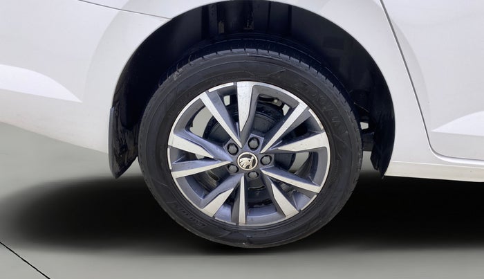 2022 Skoda SLAVIA STYLE 1.5L TSI DSG, Petrol, Automatic, 98,136 km, Right Rear Wheel