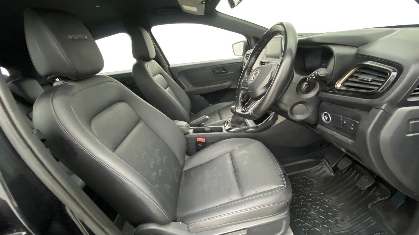 2021 Tata ALTROZ XZ PLUS PETROL DARK EDITION, Petrol, Manual, 26,075 km, Right Side Front Door Cabin