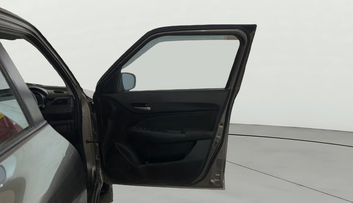 2022 Maruti Swift VXI, Petrol, Manual, 68,994 km, RHS Front Door