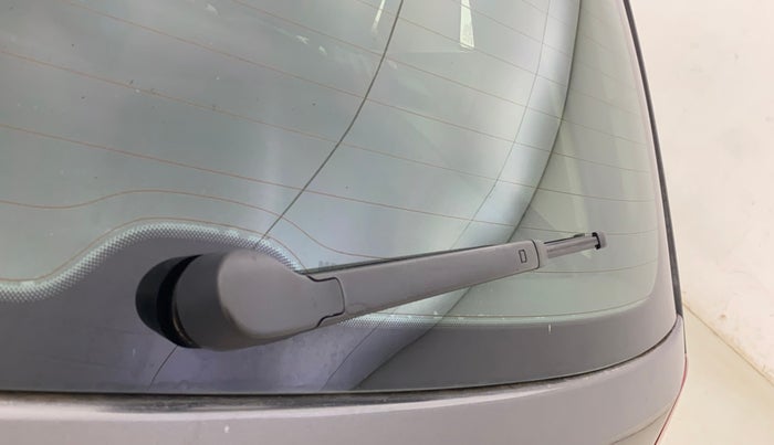 2014 Volkswagen Polo HIGHLINE1.2L, Petrol, Manual, 90,357 km, Rear Wiper