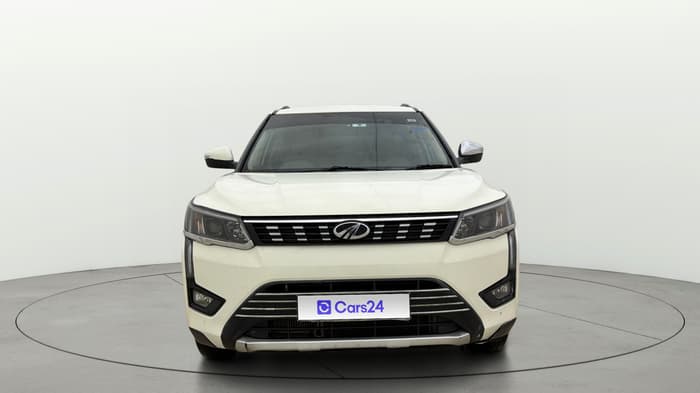 2022 Mahindra XUV300 W8 (O) 1.2 PETROL, Petrol, Manual, 87,631 km, Front