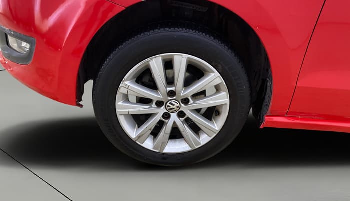 2014 Volkswagen Polo HIGHLINE DIESEL, Diesel, Manual, 66,378 km, Left Front Wheel