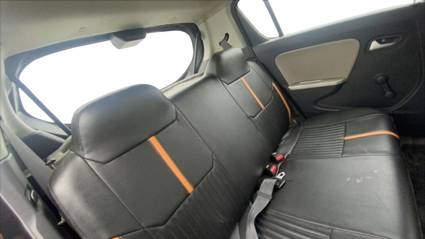 2016 Maruti Alto K10 VXI, Petrol, Manual, 25,325 km, Right Side Rear Door Cabin