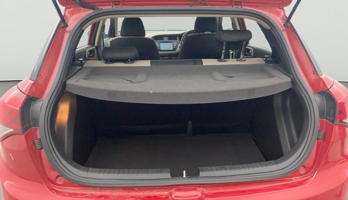 2017 Hyundai Elite i20 ASTA 1.2 (O), Petrol, Manual, 31,399 km, Boot Open Zoomed View