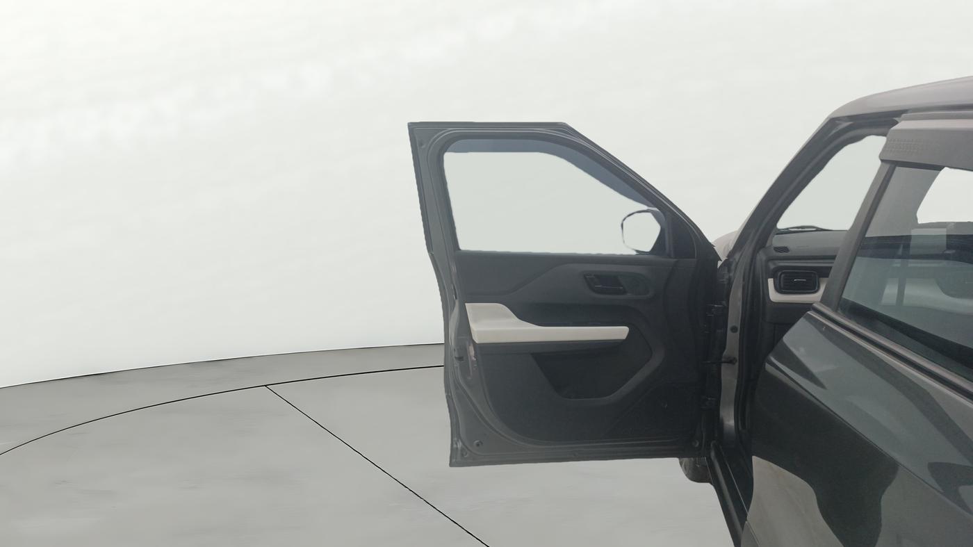2024 Tata PUNCH PURE MT, Petrol, Manual, 26,139 km, LHS Front Door