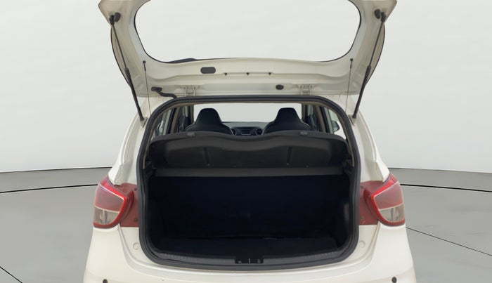 2018 Hyundai Grand i10 MAGNA 1.2 KAPPA VTVT, Petrol, Manual, 26,421 km, Boot Open Zoomed View