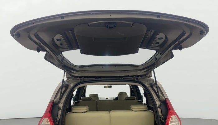 2015 Renault Lodgy 110 PS RXZ STEPWAY 7 STR, Diesel, Manual, 88,207 km, Boot Door Open