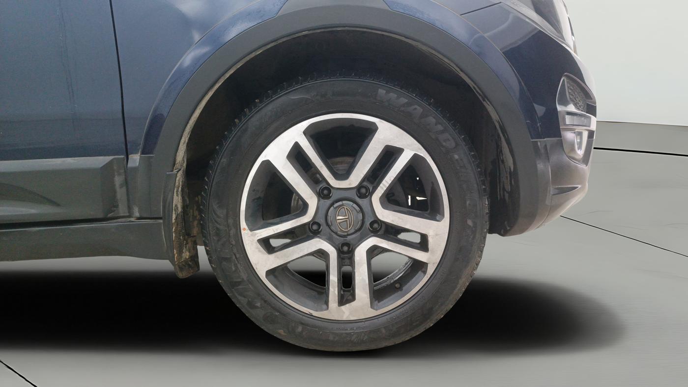 2017 Tata Hexa XT 4X4 7 STR, Diesel, Manual, 1,26,372 km, Right Front Wheel