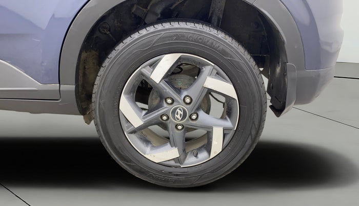 2021 Hyundai VENUE SX 1.5 CRDI, Diesel, Manual, 1,05,889 km, Left Rear Wheel