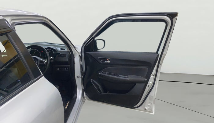 2024 Maruti Swift VXI CNG, CNG, Manual, 11,703 km, RHS Front Door