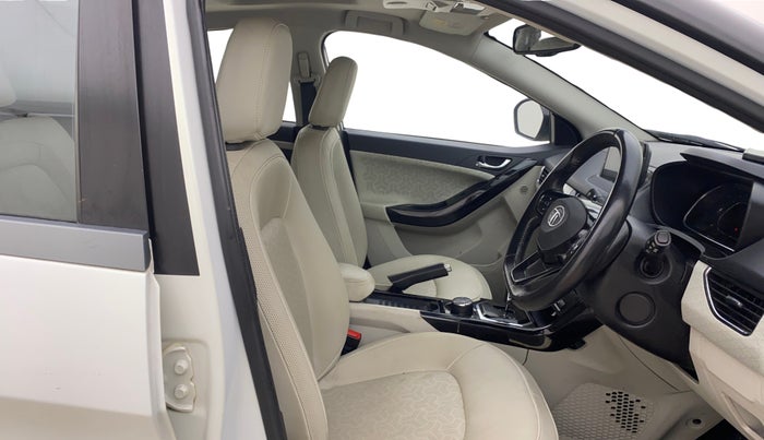 2023 Tata NEXON XZA PLUS LUXURY SUNROOF PETROL, Petrol, Automatic, 44,467 km, Right Side Front Door Cabin