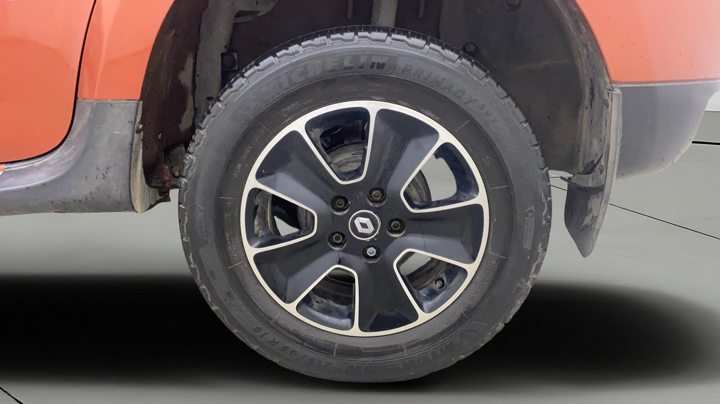 2016 Renault Duster 110 PS RXZ 4X2 AMT DIESEL, Diesel, Automatic, 77,235 km, Left Rear Wheel