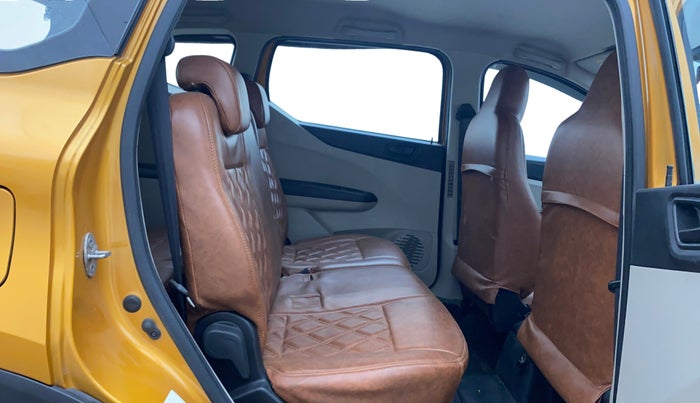 2021 Renault TRIBER RXT AMT, Petrol, Automatic, 48,169 km, Right Side Rear Door Cabin