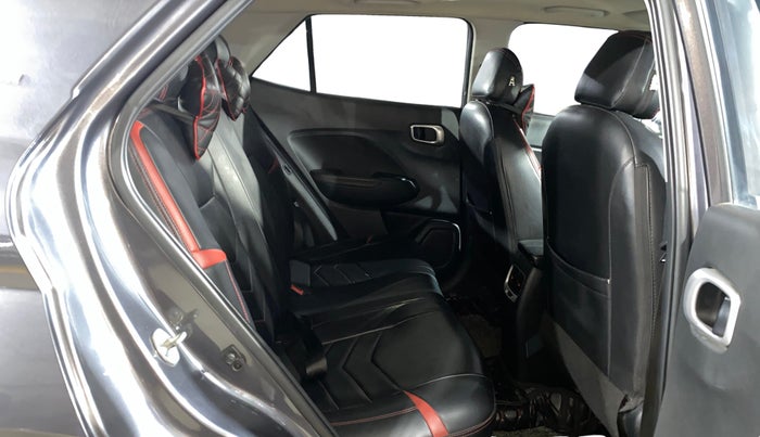 2021 Hyundai VENUE SX PLUS 1.0 TURBO DCT DUAL TONE, Petrol, Automatic, 38,462 km, Right Side Rear Door Cabin