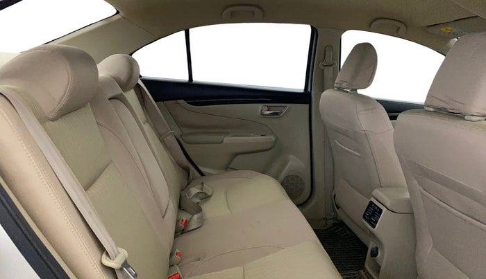 2018 Maruti Ciaz SIGMA 1.4 MT PETROL, Petrol, Manual, 39,880 km, Right Side Rear Door Cabin