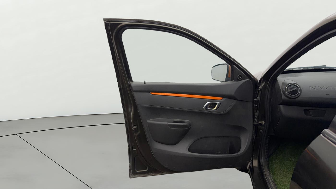 2021 Renault Kwid CLIMBER 1.0 (O), CNG, Manual, 48,650 km, LHS Front Door