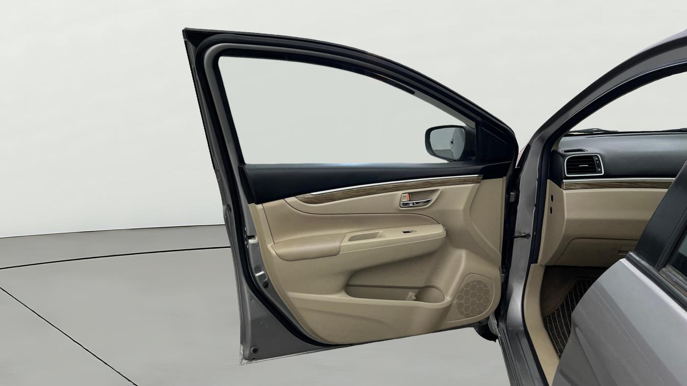 2021 Maruti Ciaz ZETA 1.5 SHVS MT PETROL, Petrol, Manual, 17,578 km, LHS Front Door