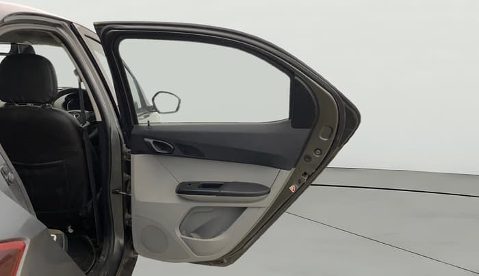 2020 Tata Tiago XT PETROL, Petrol, Manual, 79,100 km, RHS Rear Door