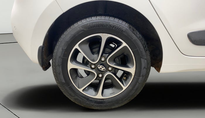 2018 Hyundai Grand i10 SPORTZ (O) AT 1.2 KAPPA VTVT, Petrol, Automatic, 68,964 km, Right Rear Wheel