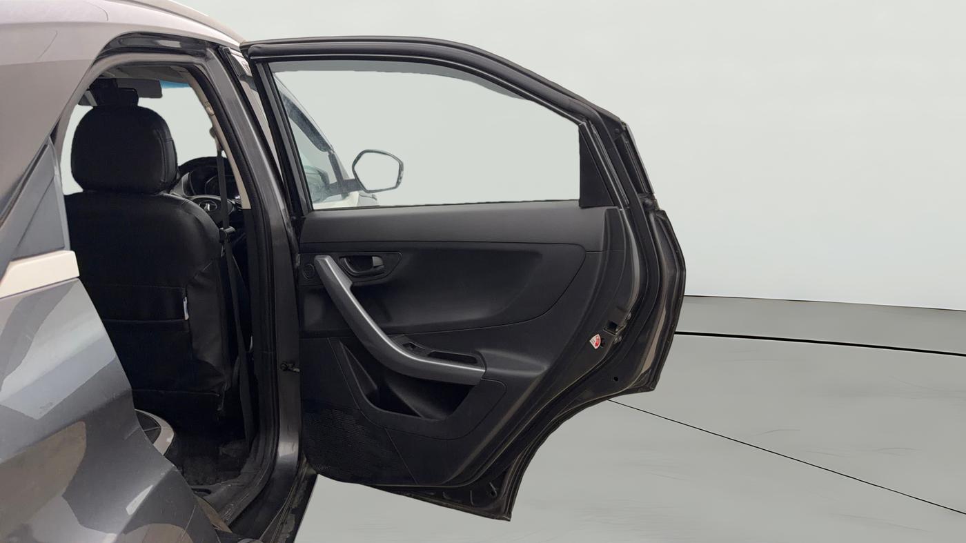 2021 Tata NEXON XM SUNROOF PETROL, Petrol, Manual, 69,461 km, RHS Rear Door