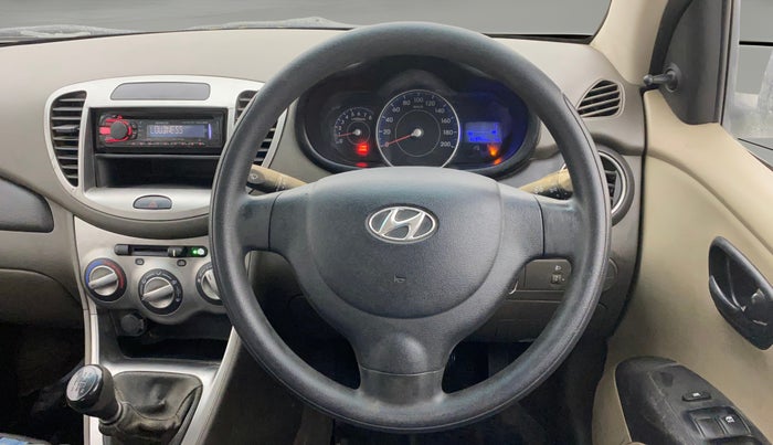 2015 Hyundai i10 MAGNA 1.1, Petrol, Manual, 60,809 km, Steering Wheel Close Up