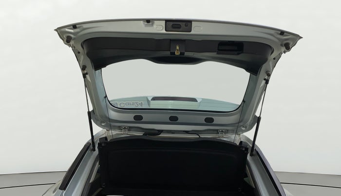 2023 Maruti FRONX ALPHA 1.0L TURBO 6 AT, Petrol, Automatic, 28,983 km, Boot Door Open