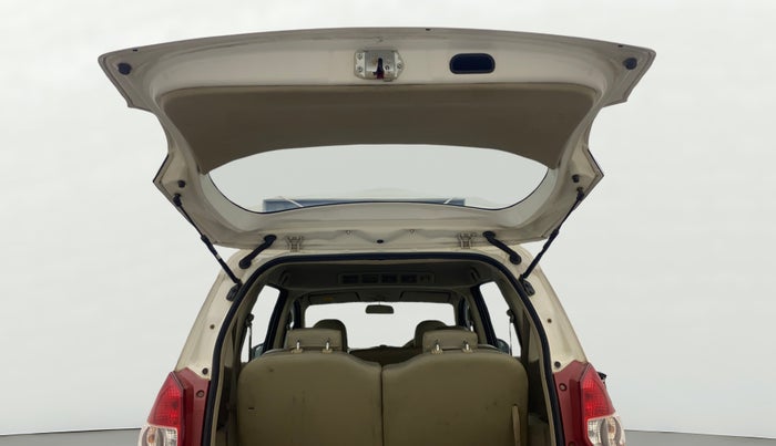 2017 Maruti Ertiga ZDI + SHVS, Diesel, Manual, 1,41,312 km, Boot Door Open