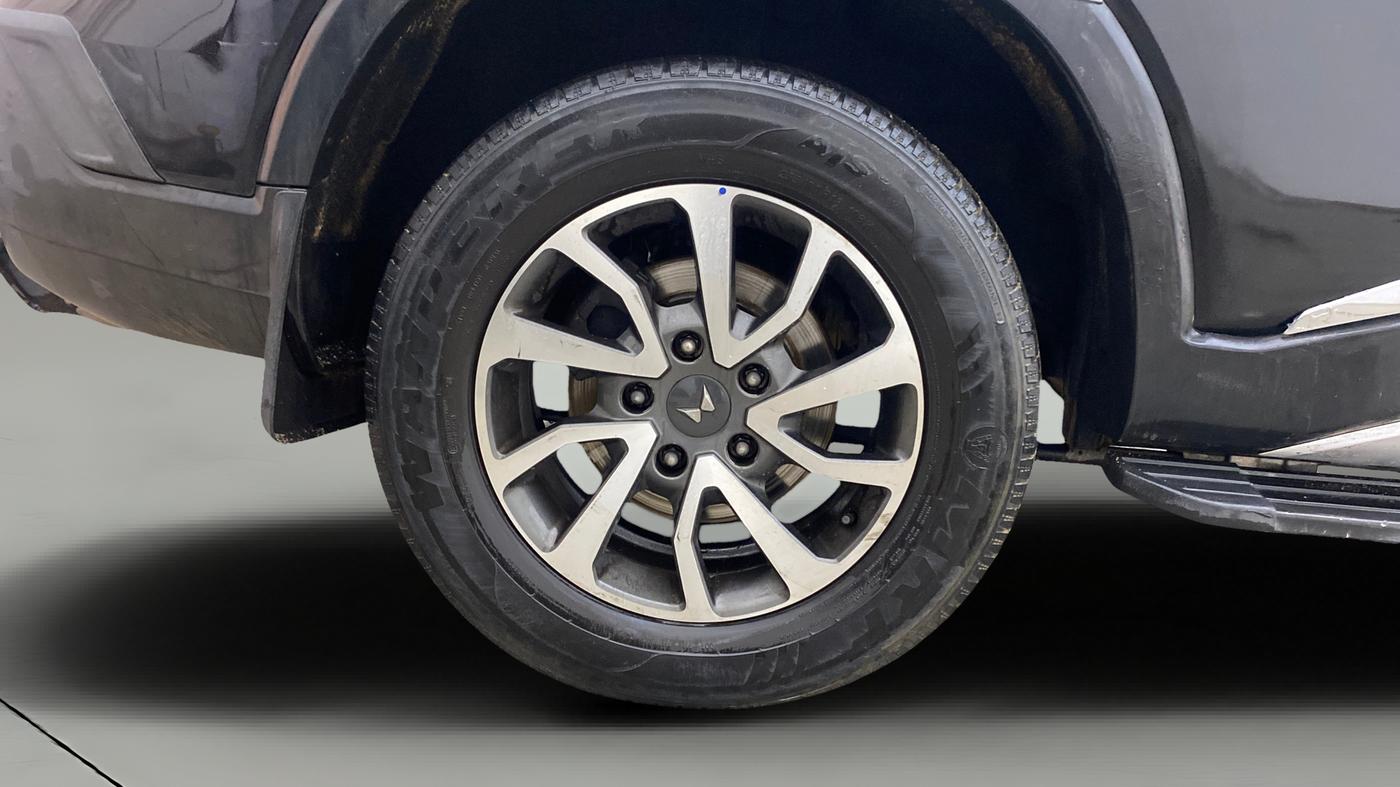 2023 Mahindra SCORPIO-N Z8 DIESEL AT 2WD 7 STR, Diesel, Automatic, 52,840 km, Right Rear Wheel