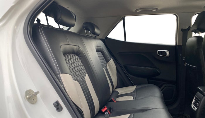 2021 Hyundai VENUE SX 1.0 TURBO IMT, Petrol, Manual, 51,465 km, Right Side Rear Door Cabin