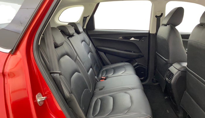 2020 MG HECTOR SHARP 1.5 DCT PETROL, Petrol, Automatic, 99,435 km, Right Side Rear Door Cabin