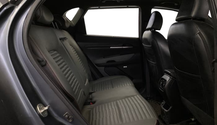 2023 KIA SONET X LINE 1.0 DCT, Petrol, Automatic, 35,139 km, Right Side Rear Door Cabin