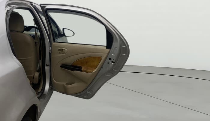 2016 Toyota Etios VX, Petrol, Manual, 90,212 km, RHS Rear Door