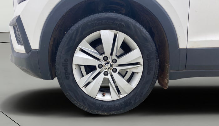 2021 Skoda KUSHAQ AMBITION 1.0L TSI MT, Petrol, Manual, 53,883 km, Left Front Wheel