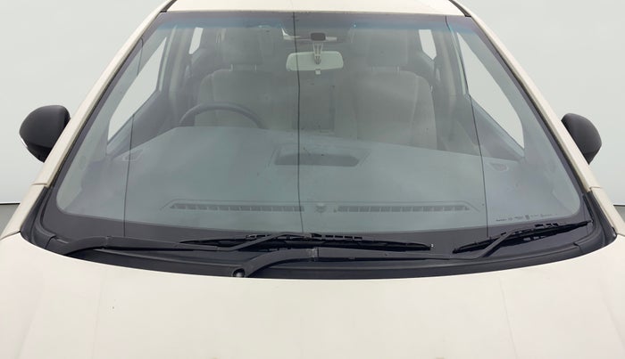 2019 Mahindra MARAZZO M2 8 STR, Diesel, Manual, 64,070 km, Front Windshield