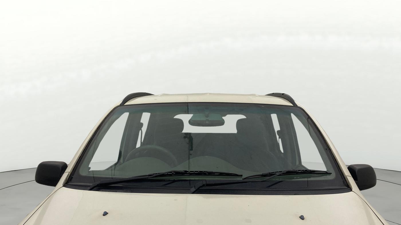 2013 Mahindra Quanto C4, Diesel, Manual, 48,755 km, Front Windshield