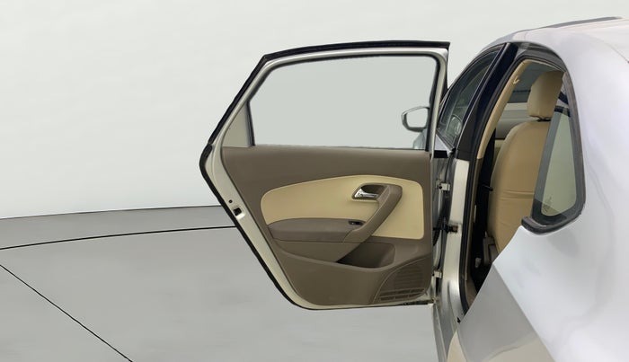 2015 Skoda Rapid AMBITION 1.6 MPI MT, Petrol, Manual, 1,43,066 km, LHS Rear Door