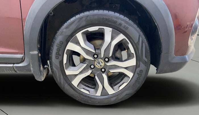 2017 Honda WR-V 1.5L I-DTEC VX MT, Diesel, Manual, 1,44,831 km, Right Front Wheel