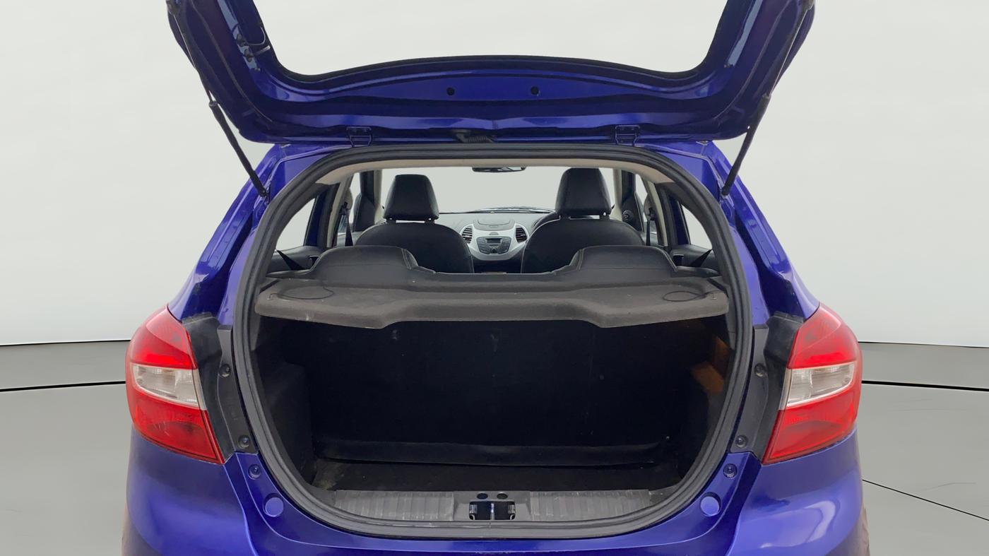 2016 Ford New Figo TITANIUM 1.2 PETROL MT, Petrol, Manual, 84,704 km, Boot Open Zoomed View