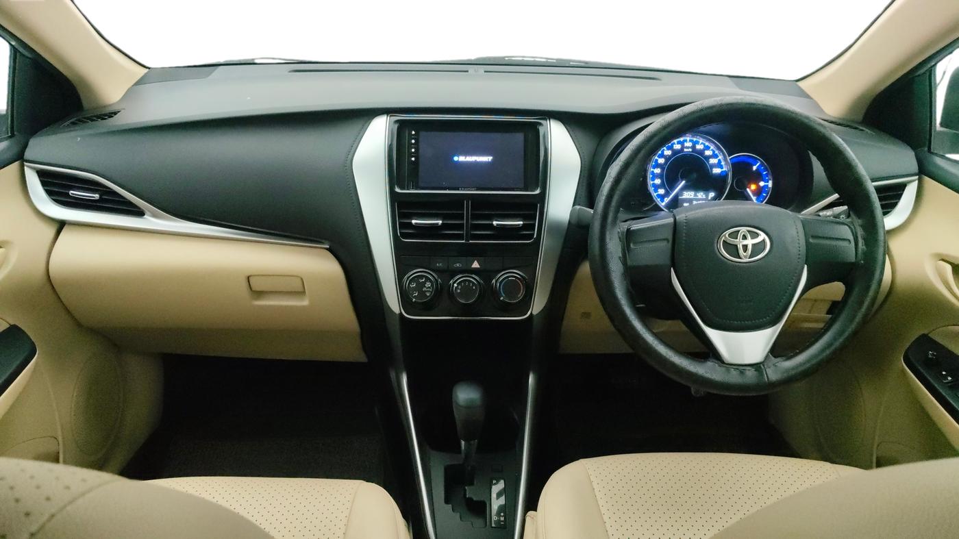 2020 Toyota YARIS J CVT, Petrol, Automatic, 34,979 km, Dashboard
