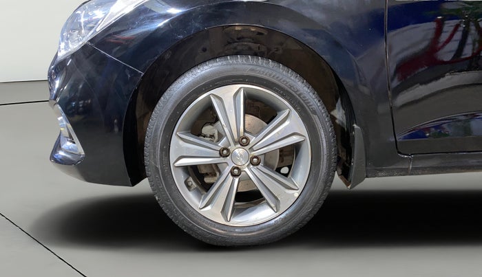 2018 Hyundai Verna 1.6 VTVT SX O, Petrol, Manual, 29,011 km, Left Front Wheel