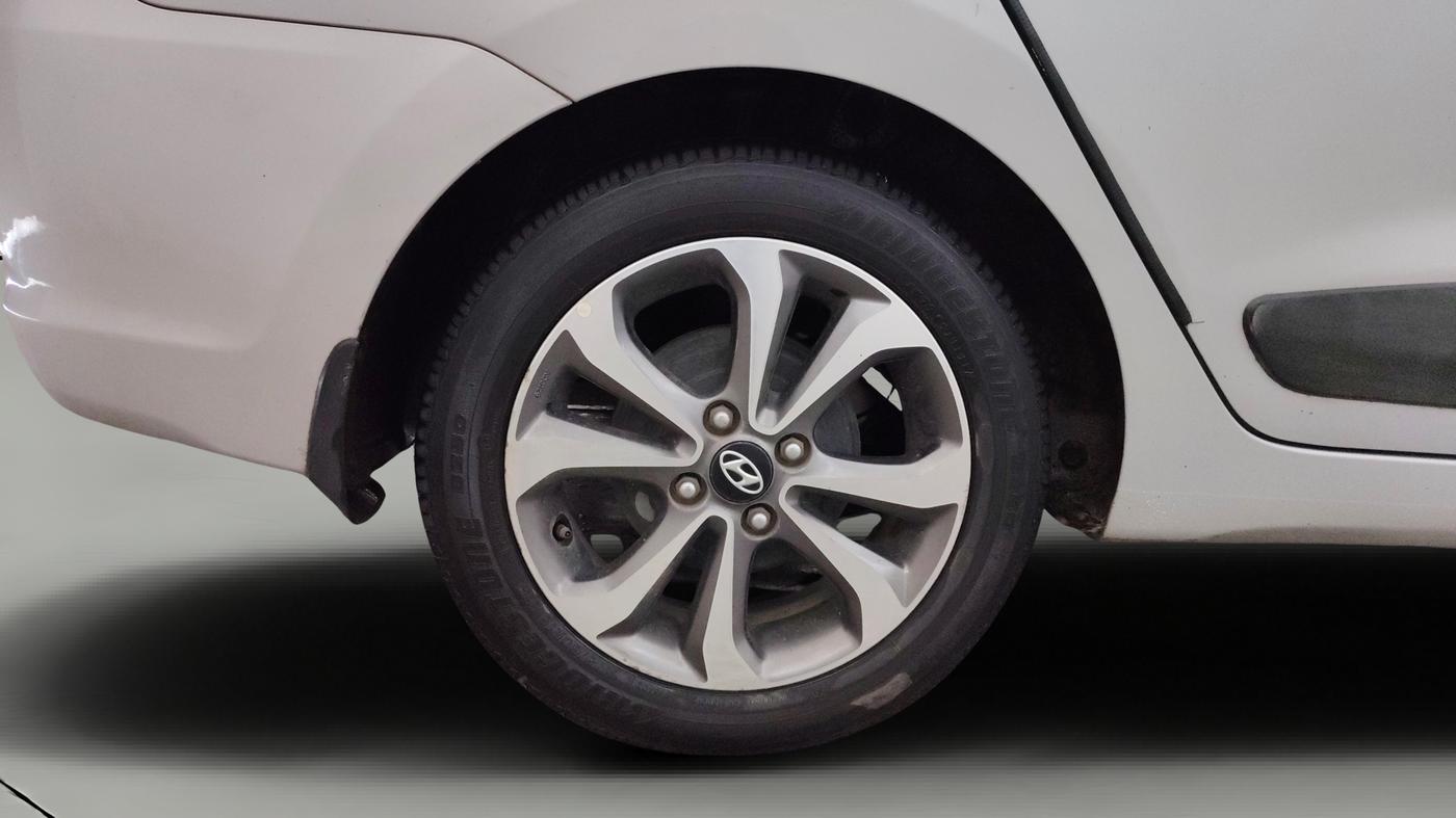 2015 Hyundai Xcent SX 1.2 (O), Petrol, Manual, 48,115 km, Right Rear Wheel