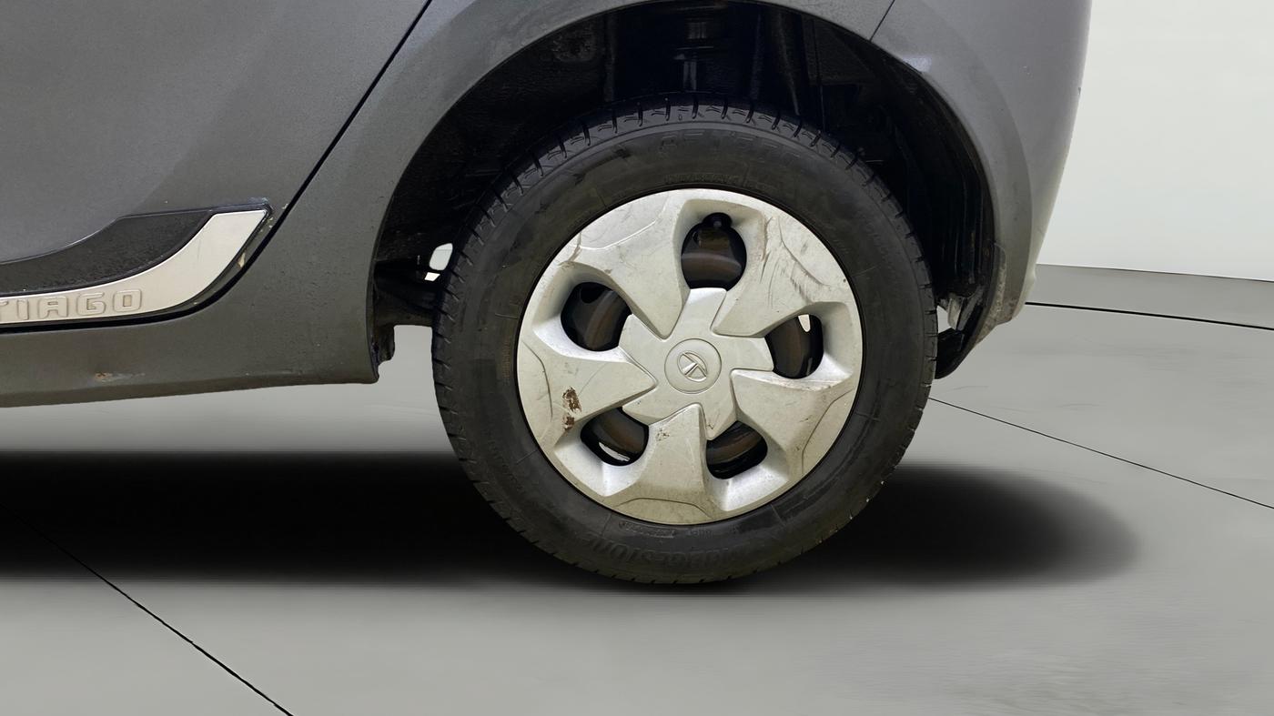 2022 Tata Tiago XT CNG, CNG, Manual, 65,553 km, Left Rear Wheel