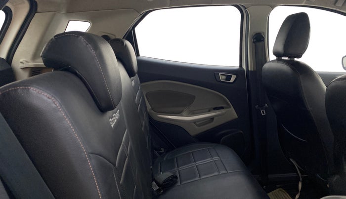 2014 Ford Ecosport TITANIUM 1.0L ECOBOOST, Petrol, Manual, 80,940 km, Right Side Rear Door Cabin