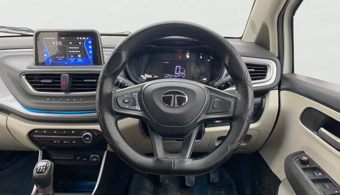 2024 Tata ALTROZ XZ CNG, CNG, Manual, 23,376 km, Steering Wheel Close Up