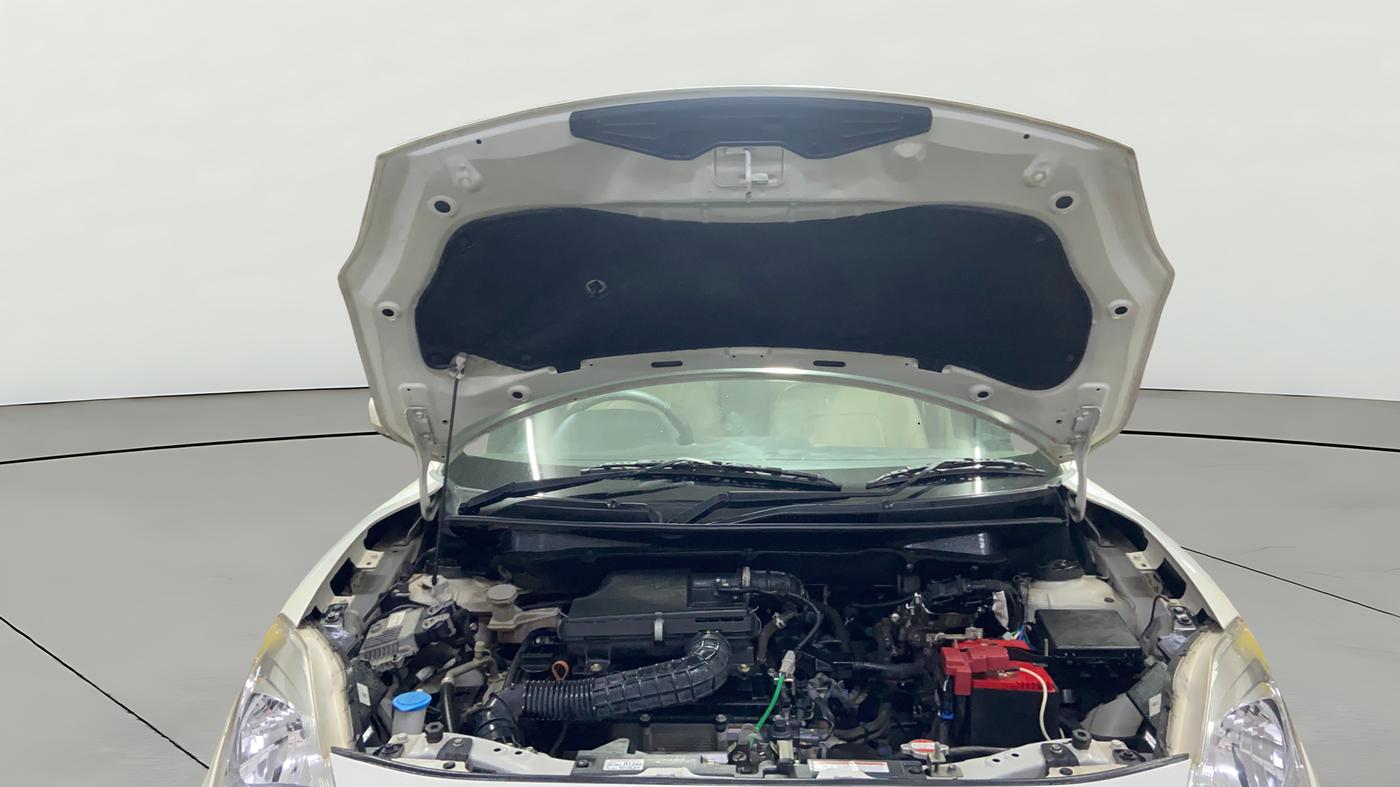 2024 Maruti Dzire ZXI CNG, CNG, Manual, 56,564 km, Open Bonet