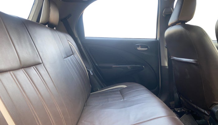 2014 Toyota Etios CROSS 1.4 VD, Diesel, Manual, 73,527 km, Right Side Rear Door Cabin